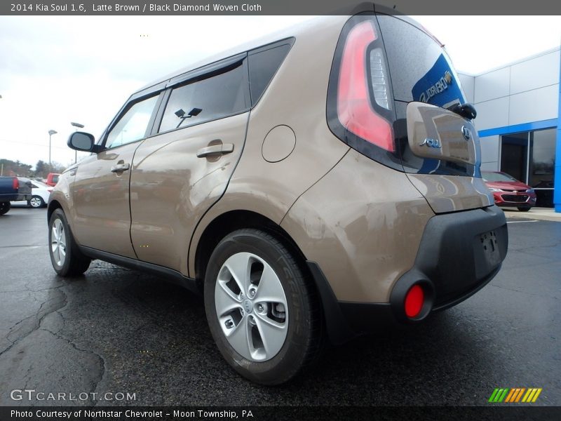 Latte Brown / Black Diamond Woven Cloth 2014 Kia Soul 1.6