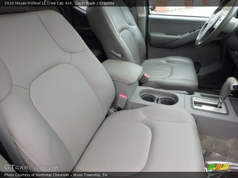 Super Black / Graphite 2010 Nissan Frontier LE Crew Cab 4x4