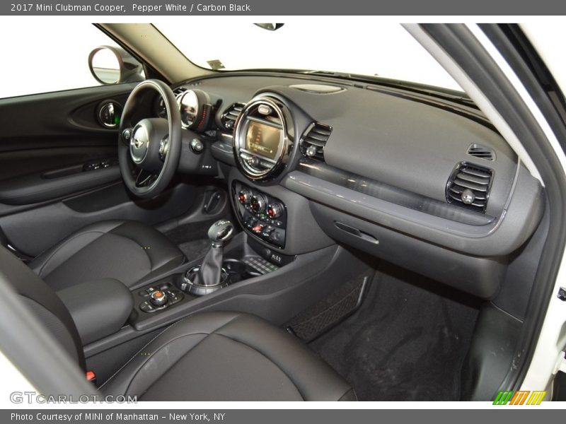 Pepper White / Carbon Black 2017 Mini Clubman Cooper