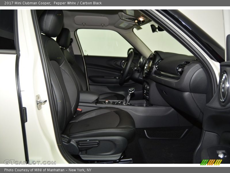 Pepper White / Carbon Black 2017 Mini Clubman Cooper