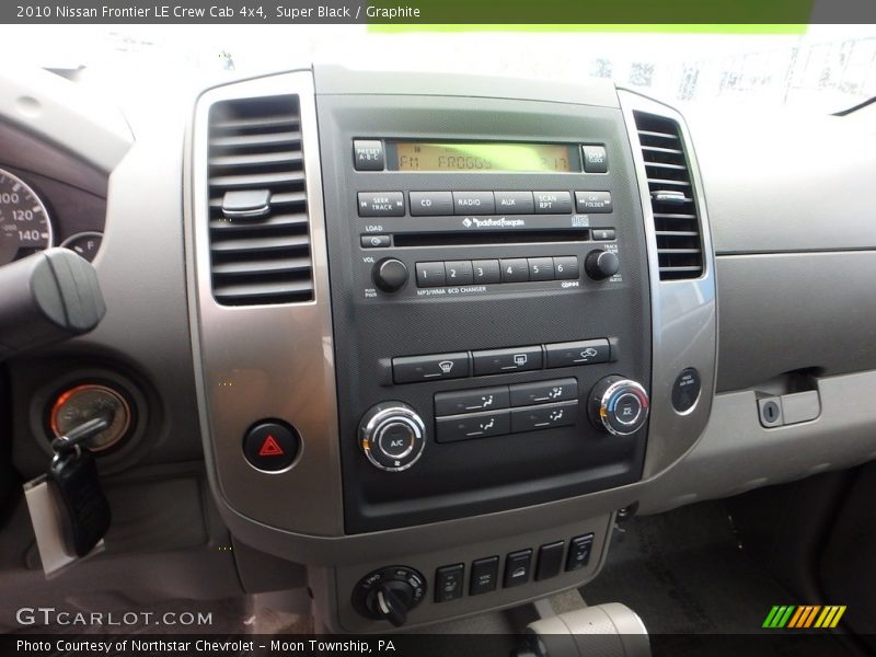 Super Black / Graphite 2010 Nissan Frontier LE Crew Cab 4x4