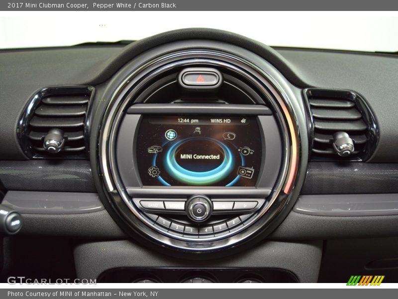 Pepper White / Carbon Black 2017 Mini Clubman Cooper