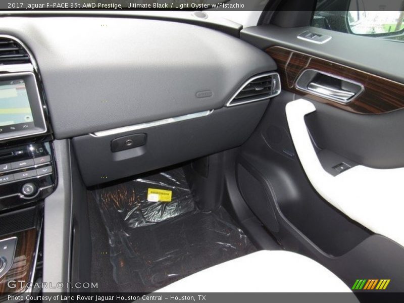Ultimate Black / Light Oyster w/Pistachio 2017 Jaguar F-PACE 35t AWD Prestige