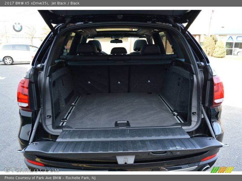  2017 X5 xDrive35i Trunk