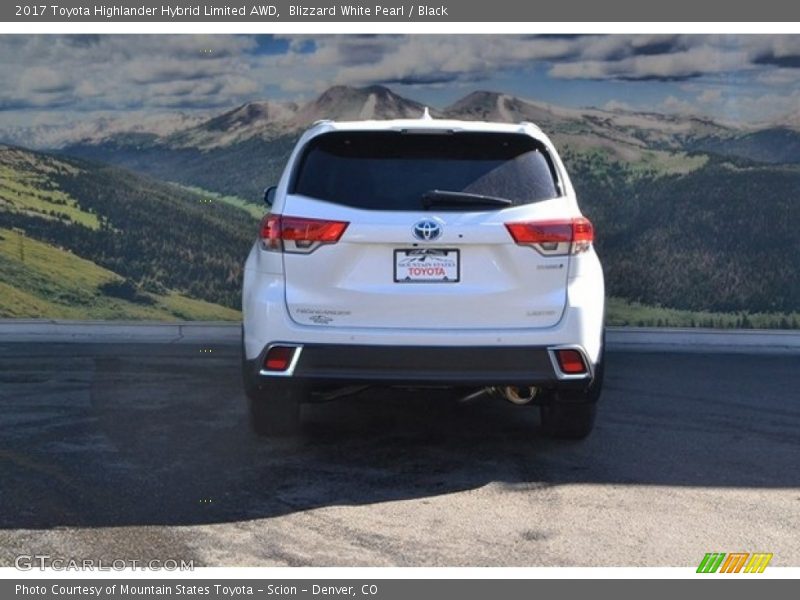 Blizzard White Pearl / Black 2017 Toyota Highlander Hybrid Limited AWD
