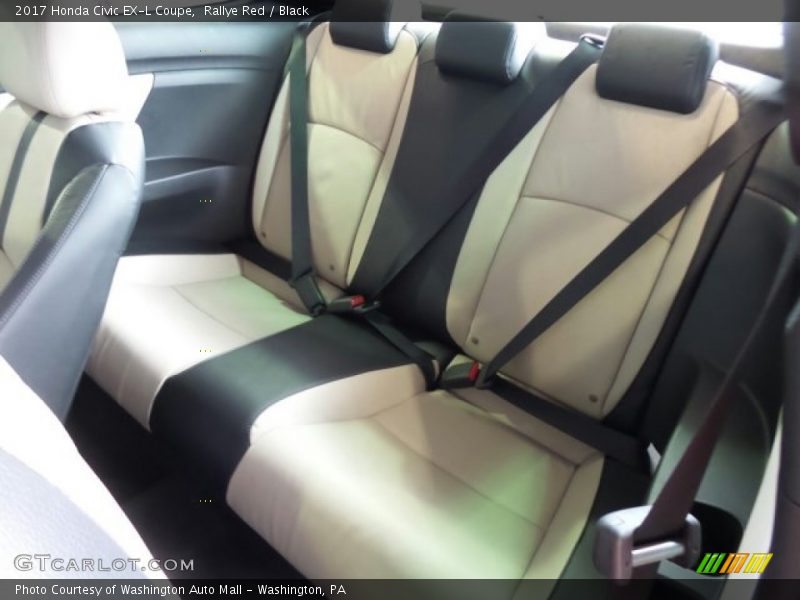 Rear Seat of 2017 Civic EX-L Coupe
