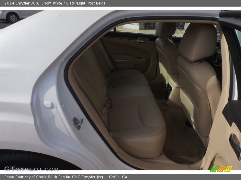 Bright White / Black/Light Frost Beige 2014 Chrysler 300