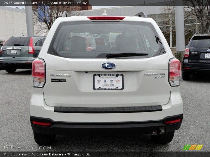 Crystal White Pearl / Gray 2017 Subaru Forester 2.5i