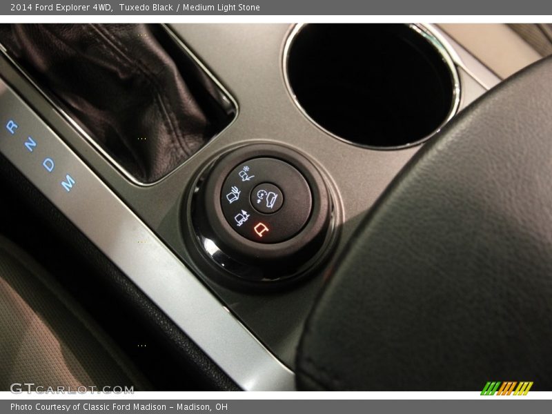 Tuxedo Black / Medium Light Stone 2014 Ford Explorer 4WD