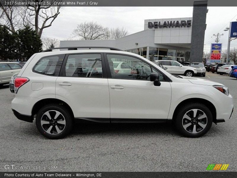 Crystal White Pearl / Gray 2017 Subaru Forester 2.5i