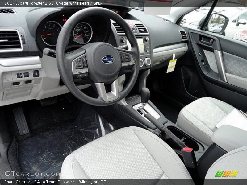 Crystal White Pearl / Gray 2017 Subaru Forester 2.5i