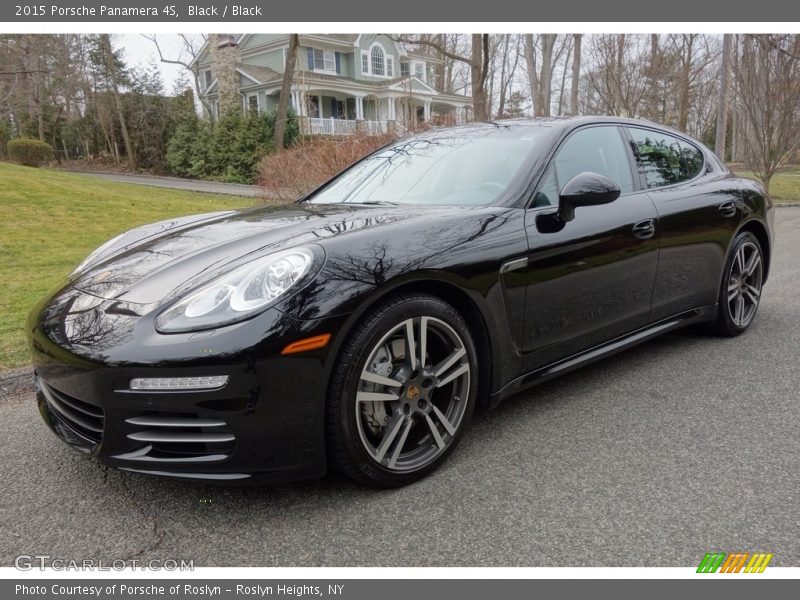 Front 3/4 View of 2015 Panamera 4S