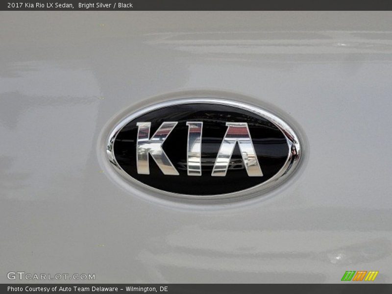 Bright Silver / Black 2017 Kia Rio LX Sedan