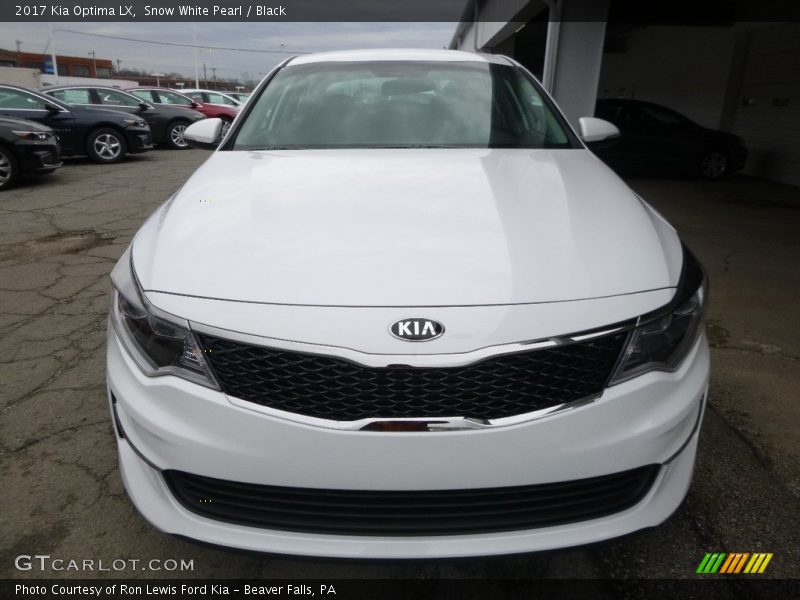 Snow White Pearl / Black 2017 Kia Optima LX