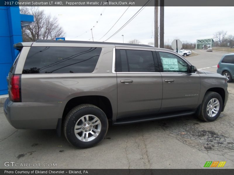 Pepperdust Metallic / Jet Black/Dark Ash 2017 Chevrolet Suburban LT 4WD
