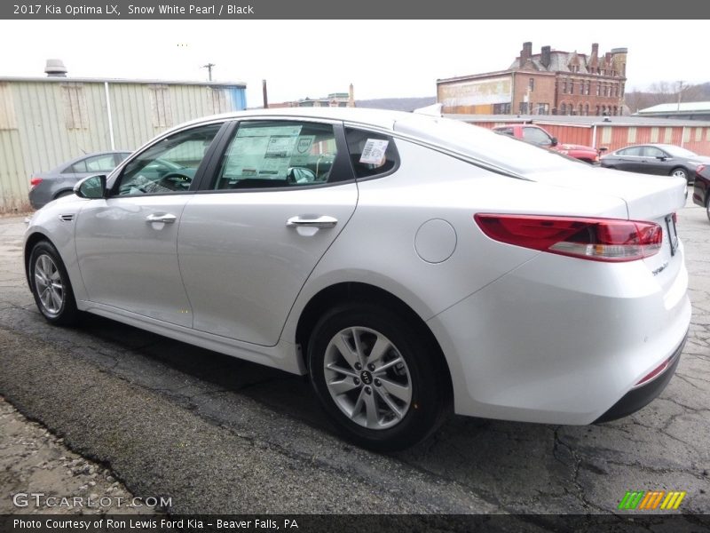Snow White Pearl / Black 2017 Kia Optima LX