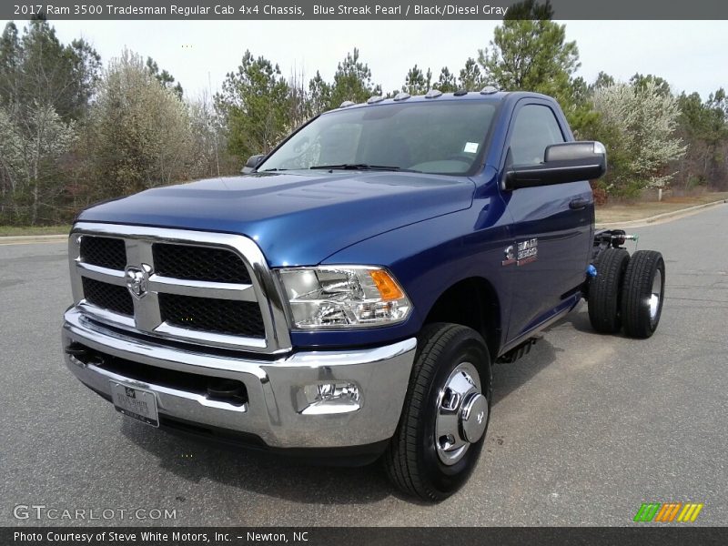 Front 3/4 View of 2017 3500 Tradesman Regular Cab 4x4 Chassis