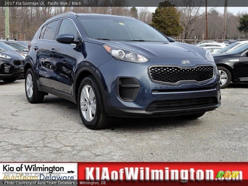 Pacific Blue / Black 2017 Kia Sportage LX