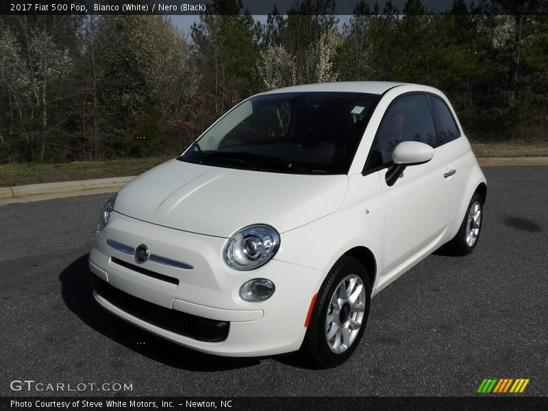 Bianco (White) / Nero (Black) 2017 Fiat 500 Pop