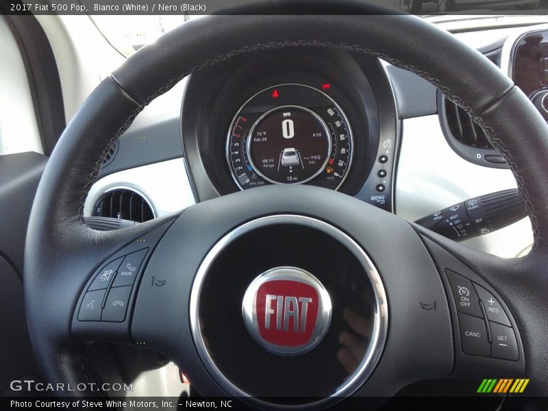 Bianco (White) / Nero (Black) 2017 Fiat 500 Pop