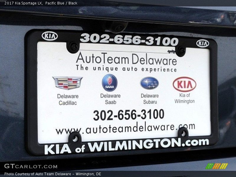 Pacific Blue / Black 2017 Kia Sportage LX