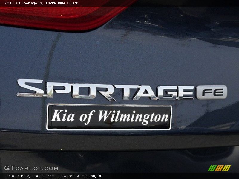 Pacific Blue / Black 2017 Kia Sportage LX