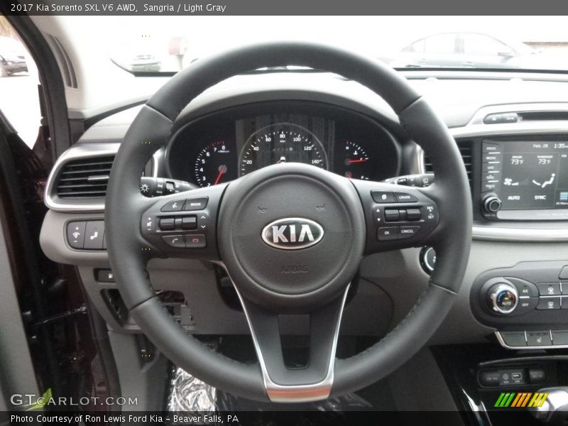  2017 Sorento SXL V6 AWD Steering Wheel