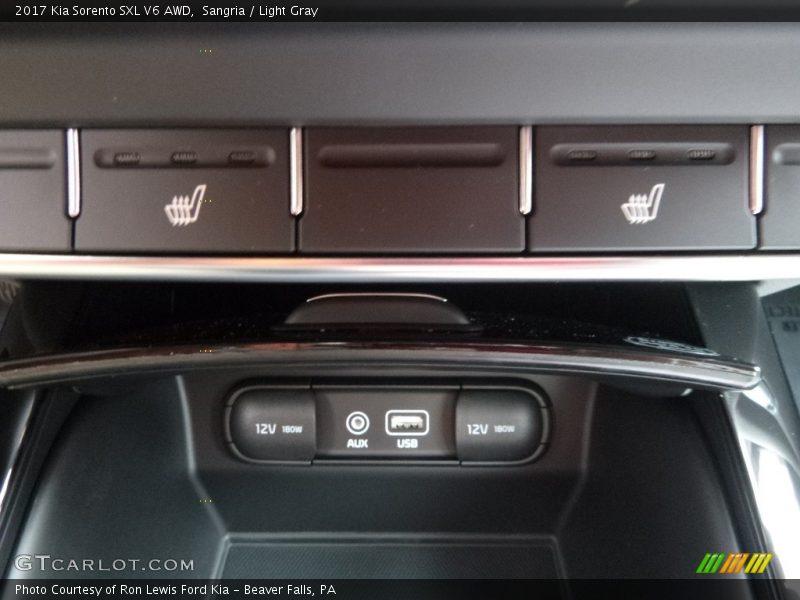 Controls of 2017 Sorento SXL V6 AWD