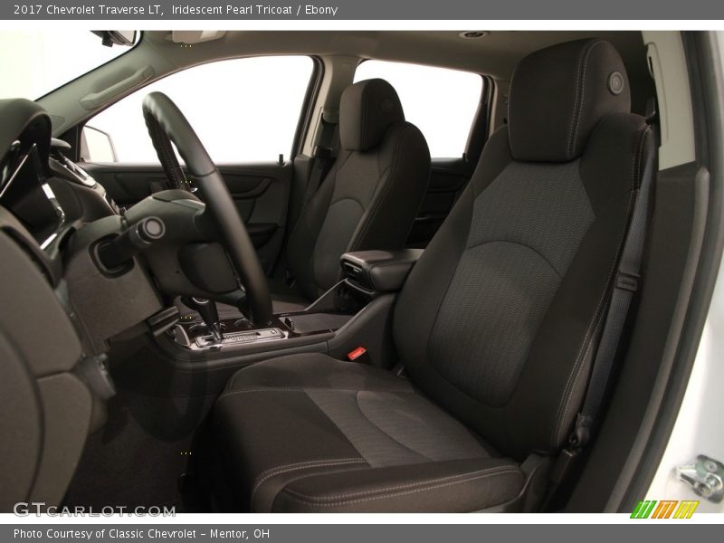 Iridescent Pearl Tricoat / Ebony 2017 Chevrolet Traverse LT