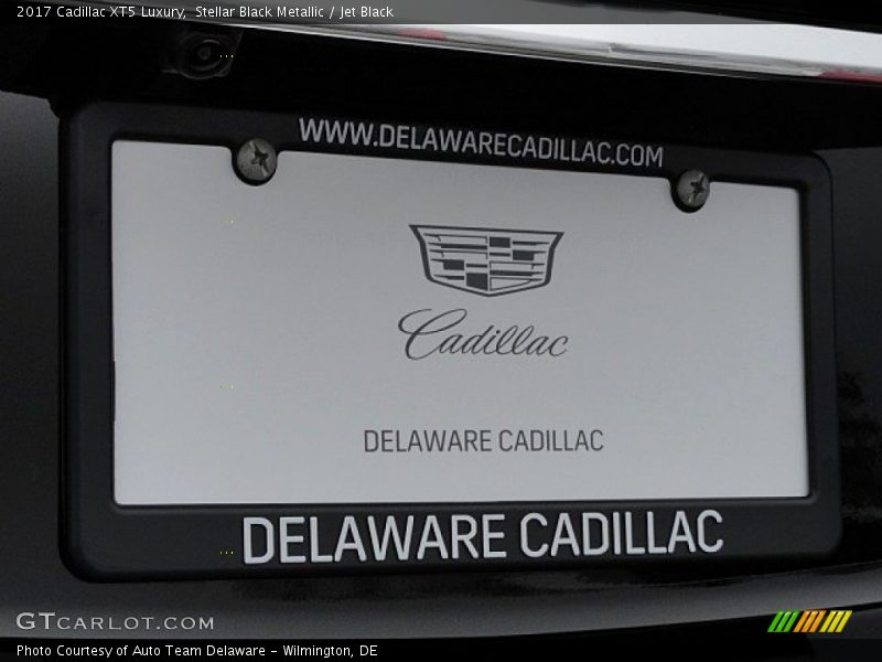 Stellar Black Metallic / Jet Black 2017 Cadillac XT5 Luxury