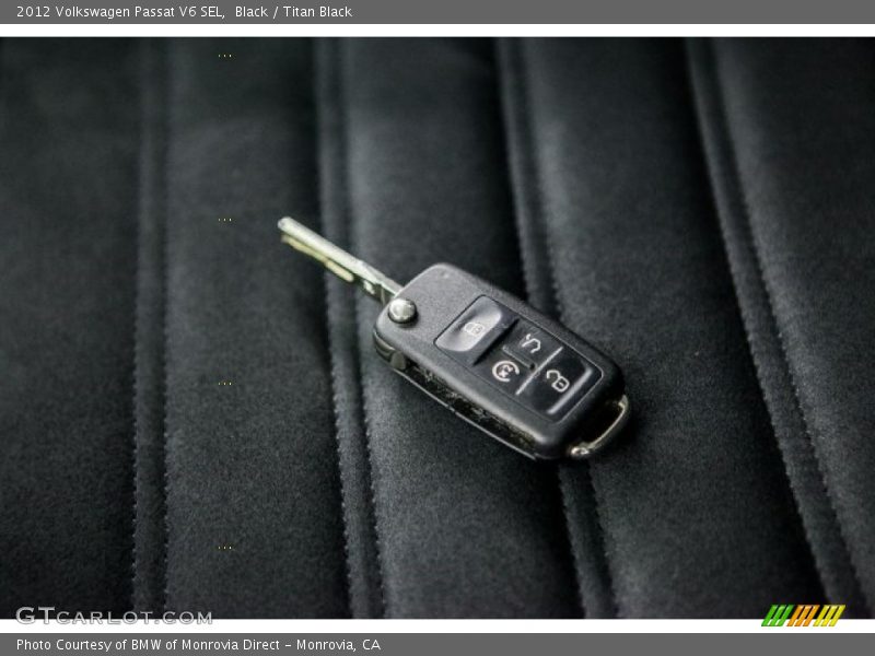 Black / Titan Black 2012 Volkswagen Passat V6 SEL