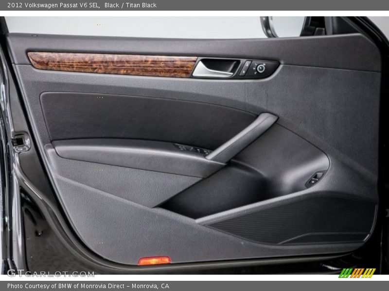 Black / Titan Black 2012 Volkswagen Passat V6 SEL