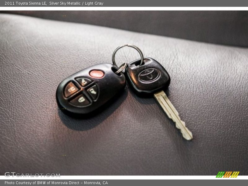 Silver Sky Metallic / Light Gray 2011 Toyota Sienna LE