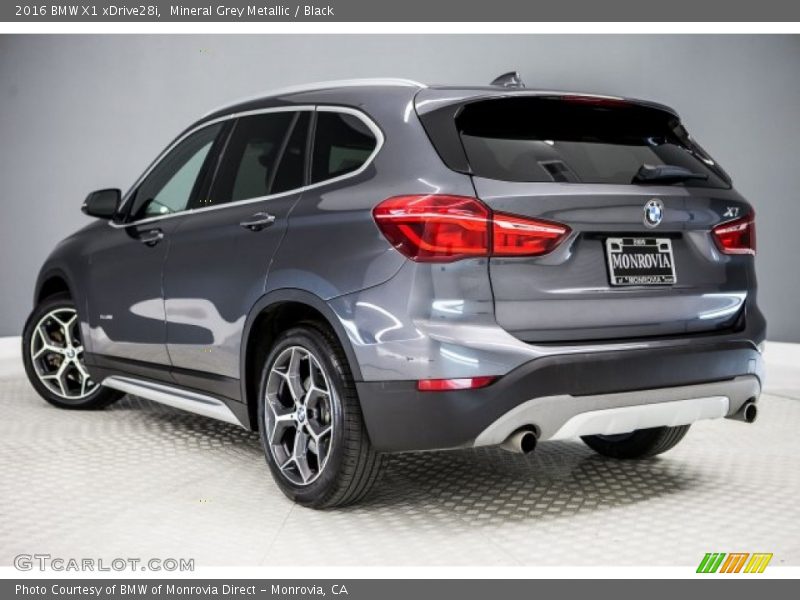 Mineral Grey Metallic / Black 2016 BMW X1 xDrive28i