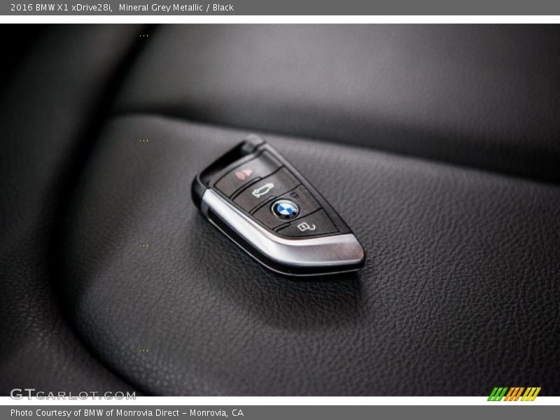 Mineral Grey Metallic / Black 2016 BMW X1 xDrive28i