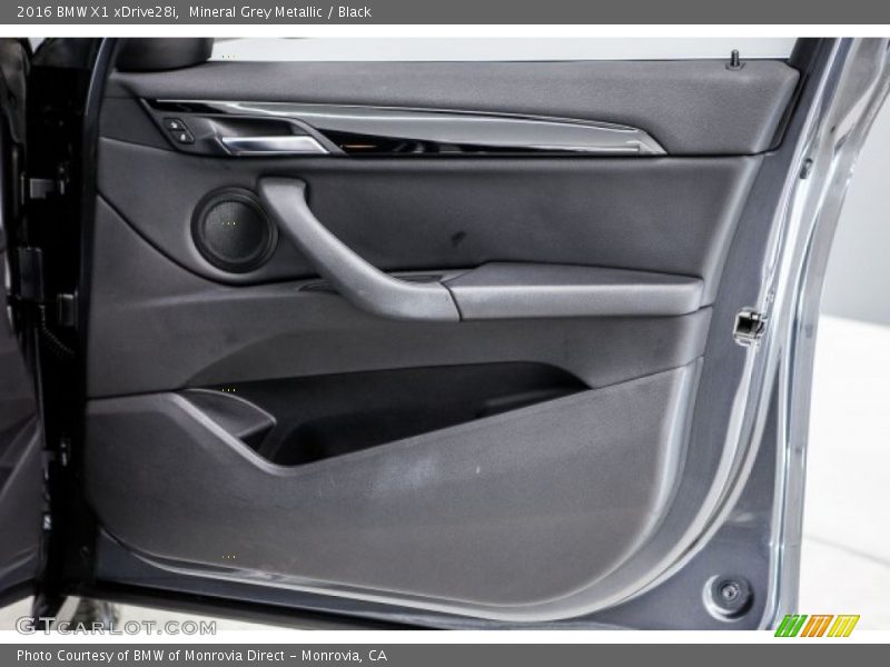 Mineral Grey Metallic / Black 2016 BMW X1 xDrive28i