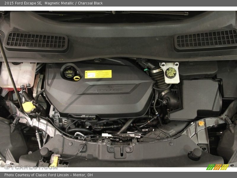 Magnetic Metallic / Charcoal Black 2015 Ford Escape SE