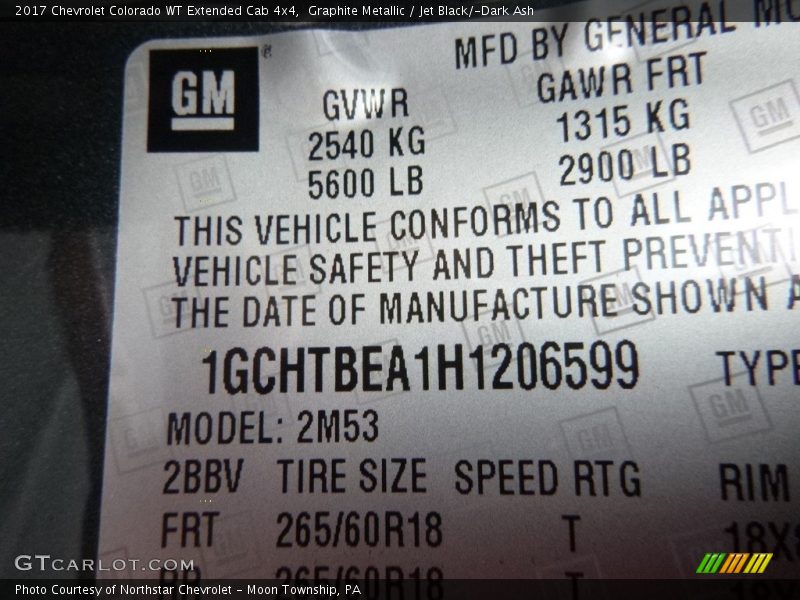 Graphite Metallic / Jet Black/­Dark Ash 2017 Chevrolet Colorado WT Extended Cab 4x4