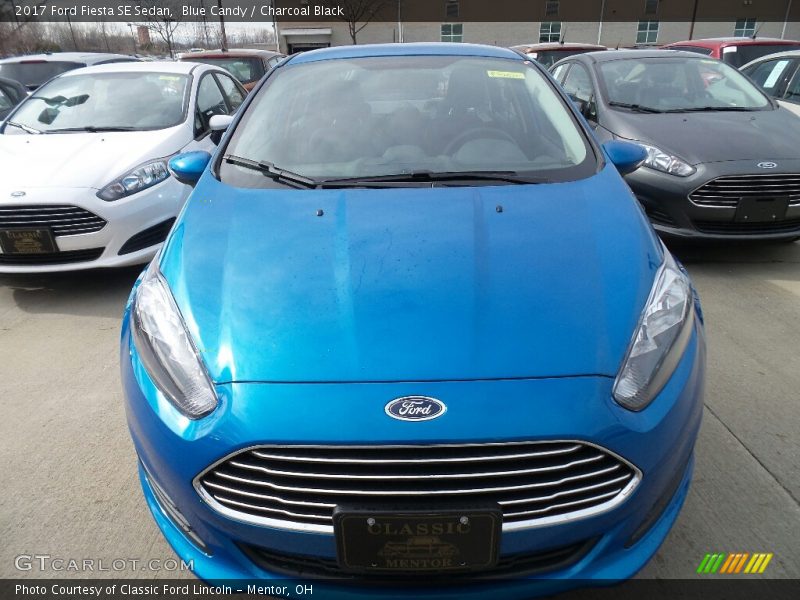Blue Candy / Charcoal Black 2017 Ford Fiesta SE Sedan