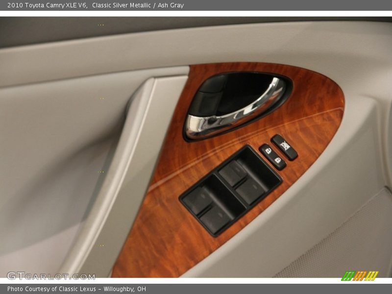 Classic Silver Metallic / Ash Gray 2010 Toyota Camry XLE V6