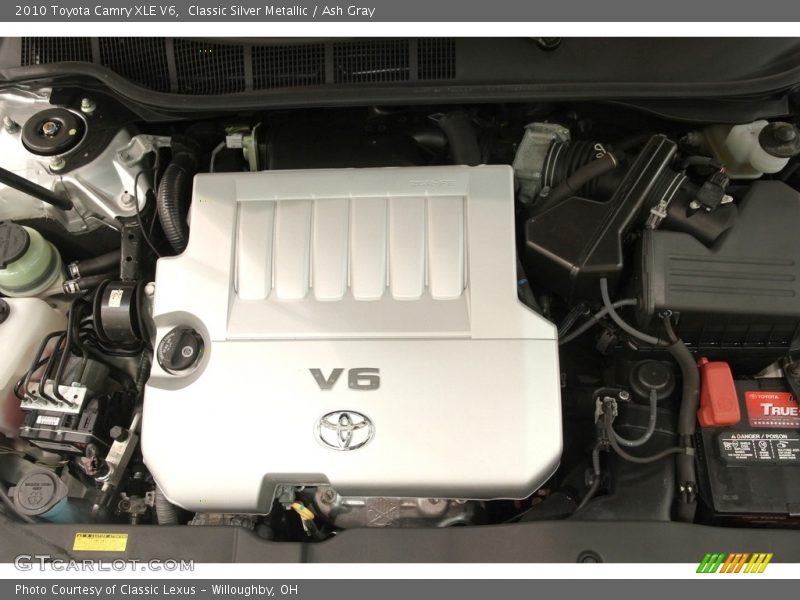 Classic Silver Metallic / Ash Gray 2010 Toyota Camry XLE V6