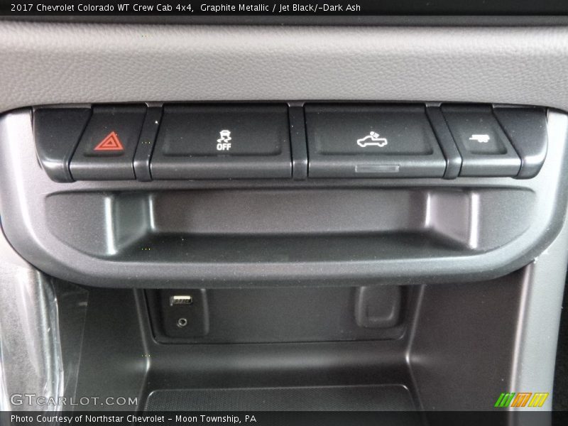 Graphite Metallic / Jet Black/­Dark Ash 2017 Chevrolet Colorado WT Crew Cab 4x4