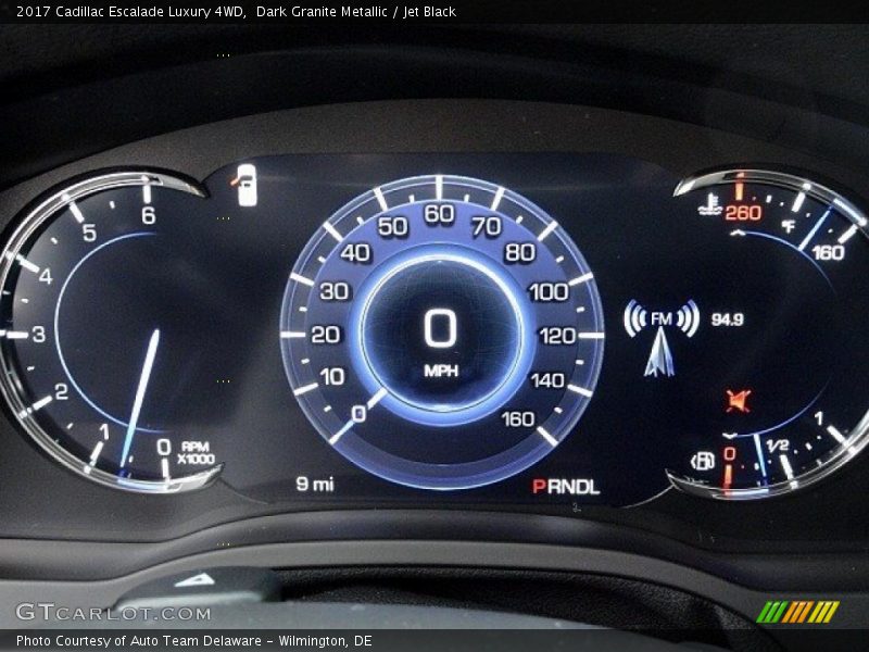 Dark Granite Metallic / Jet Black 2017 Cadillac Escalade Luxury 4WD