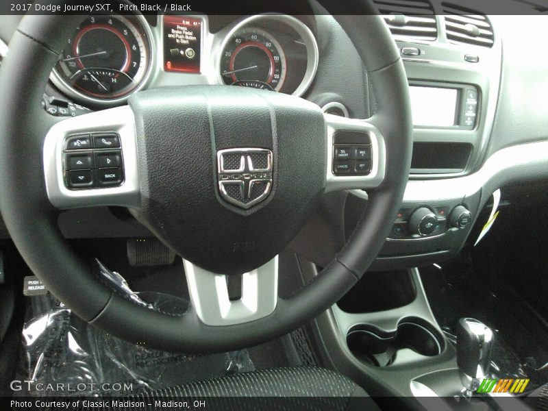 Pitch Black / Black 2017 Dodge Journey SXT