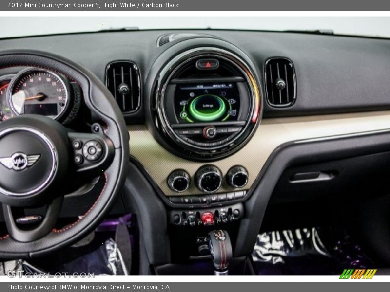 Dashboard of 2017 Countryman Cooper S