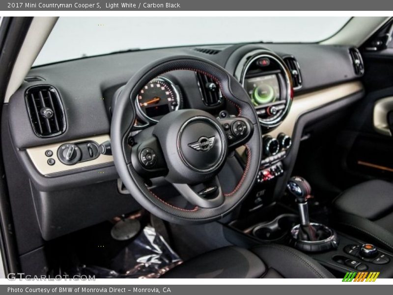 Dashboard of 2017 Countryman Cooper S