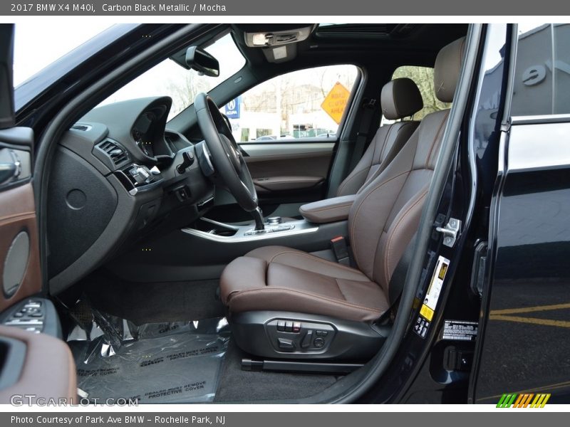 Front Seat of 2017 X4 M40i