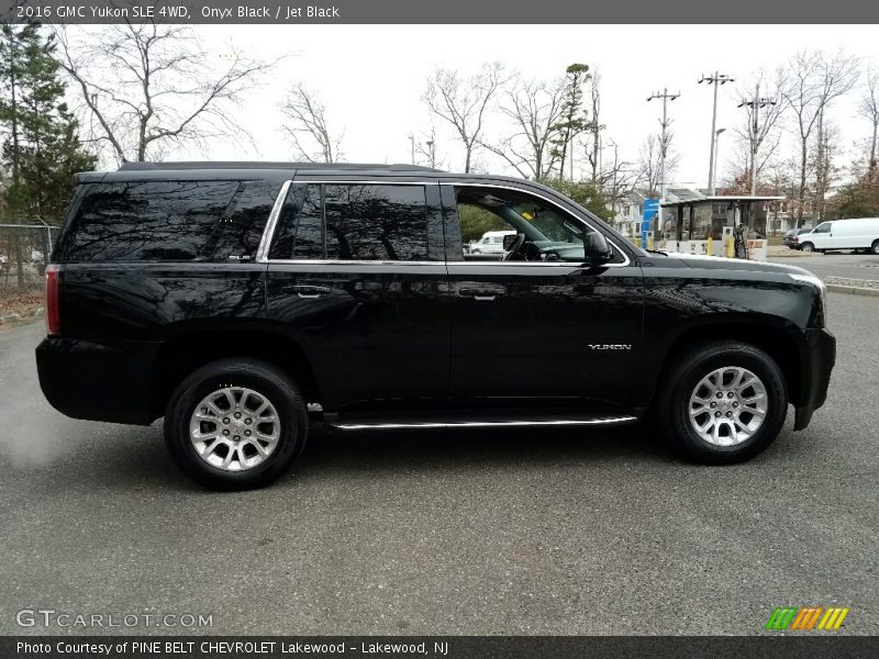 Onyx Black / Jet Black 2016 GMC Yukon SLE 4WD