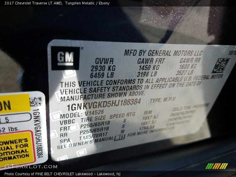 Tungsten Metallic / Ebony 2017 Chevrolet Traverse LT AWD