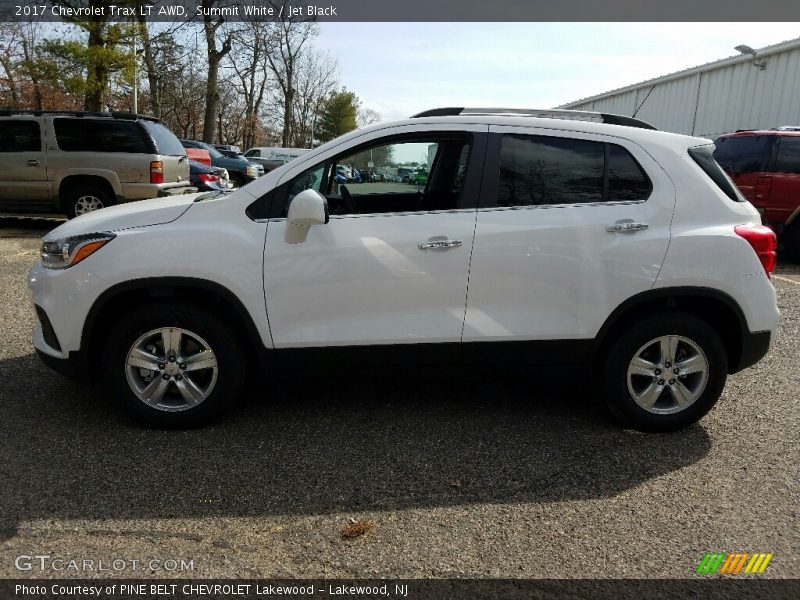 Summit White / Jet Black 2017 Chevrolet Trax LT AWD